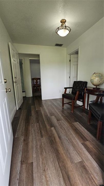 待售: $1,200,000 (0 贝兹, 0 浴室, 816 平方英尺)