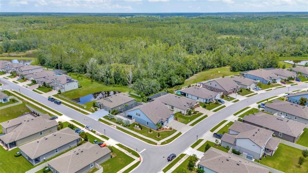 На продажу: $599,900 (6 спален, 4 ванн, 4081 Квадратных фут)