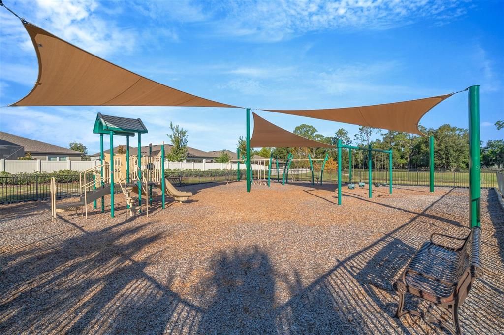 На продажу: $599,900 (6 спален, 4 ванн, 4081 Квадратных фут)