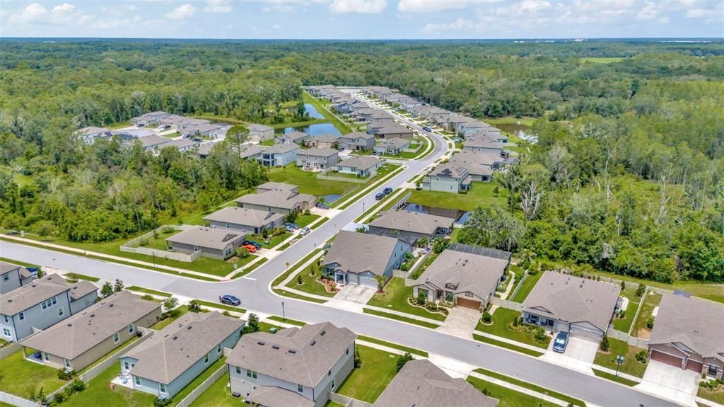 На продажу: $599,900 (6 спален, 4 ванн, 4081 Квадратных фут)