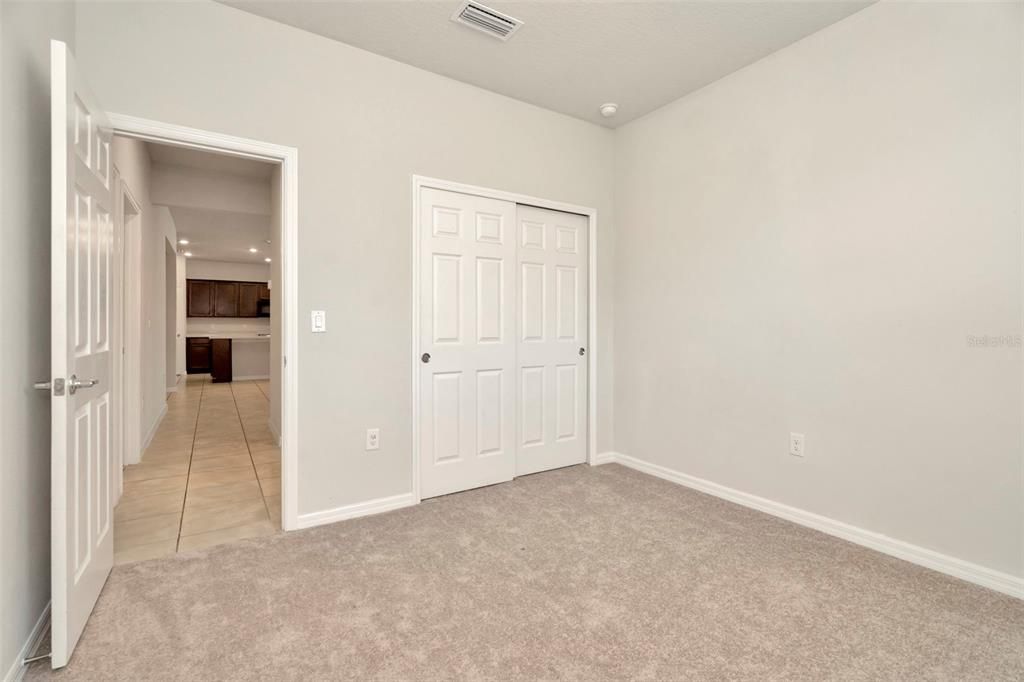 На продажу: $599,900 (6 спален, 4 ванн, 4081 Квадратных фут)