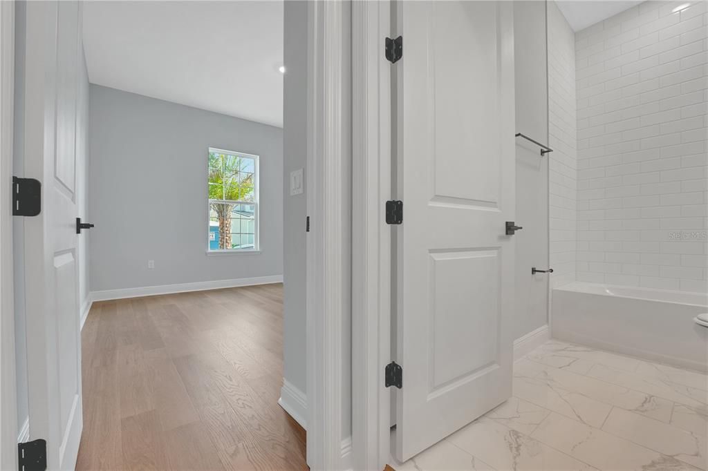 Active With Contract: $1,125,970 (4 beds, 4 baths, 3100 Square Feet)