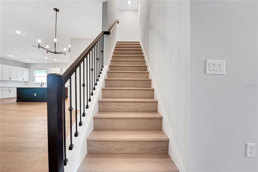 Active With Contract: $1,125,970 (4 beds, 4 baths, 3100 Square Feet)