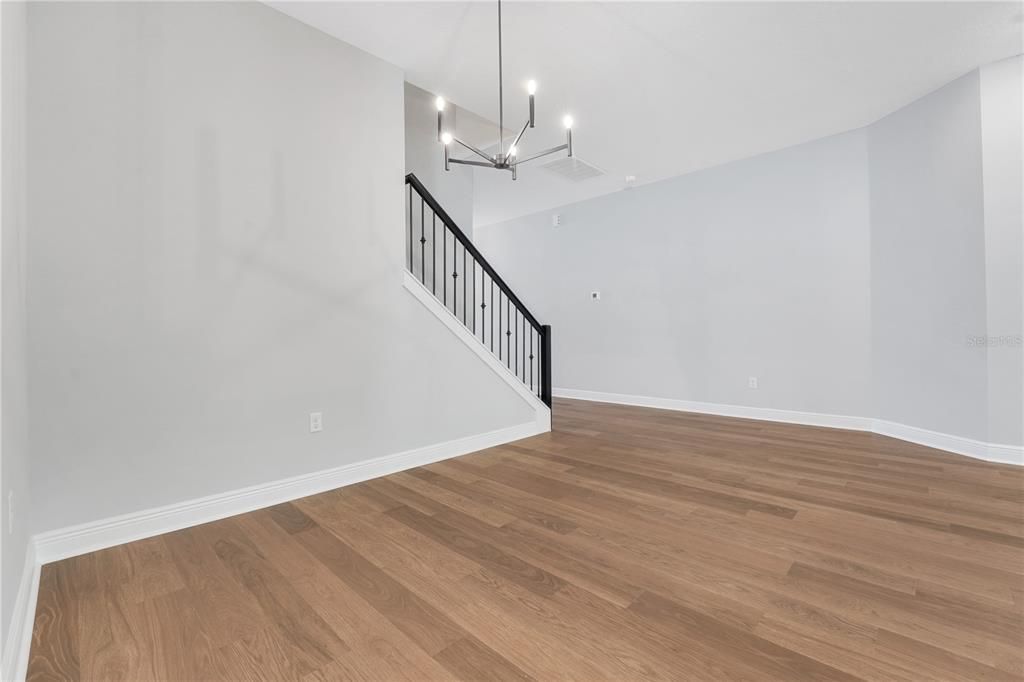 Active With Contract: $1,125,970 (4 beds, 4 baths, 3100 Square Feet)