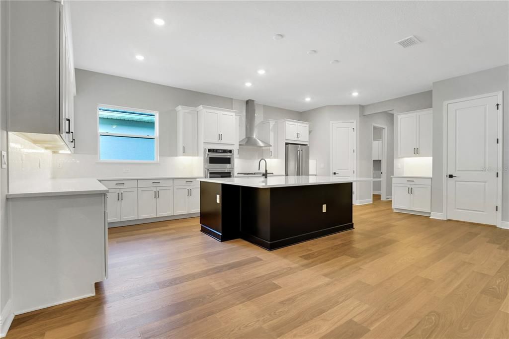 Active With Contract: $1,125,970 (4 beds, 4 baths, 3100 Square Feet)