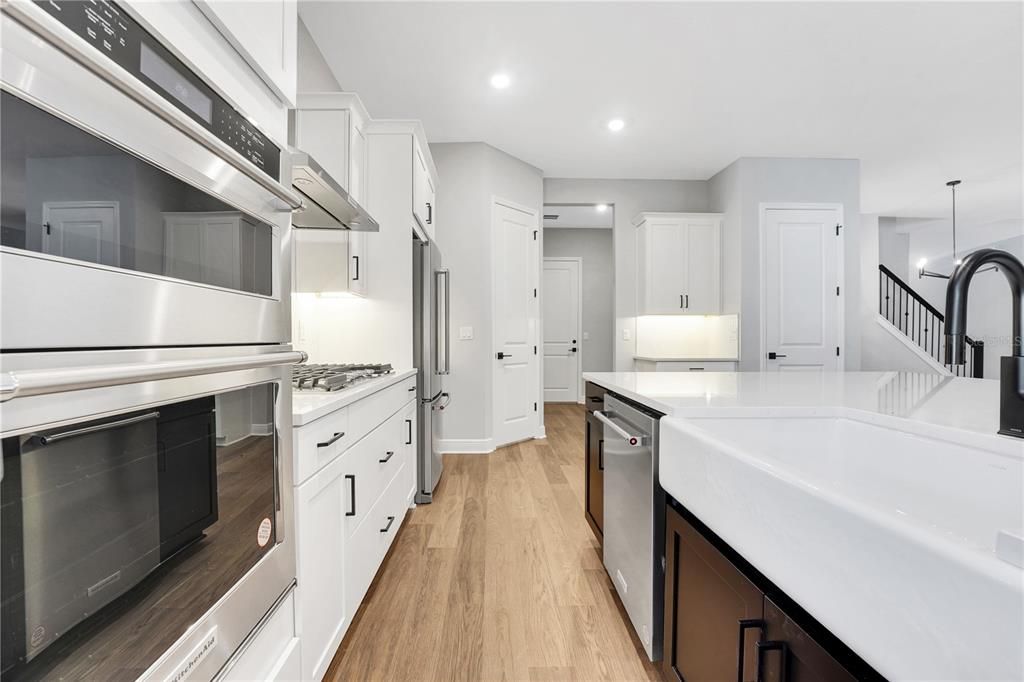 Active With Contract: $1,125,970 (4 beds, 4 baths, 3100 Square Feet)