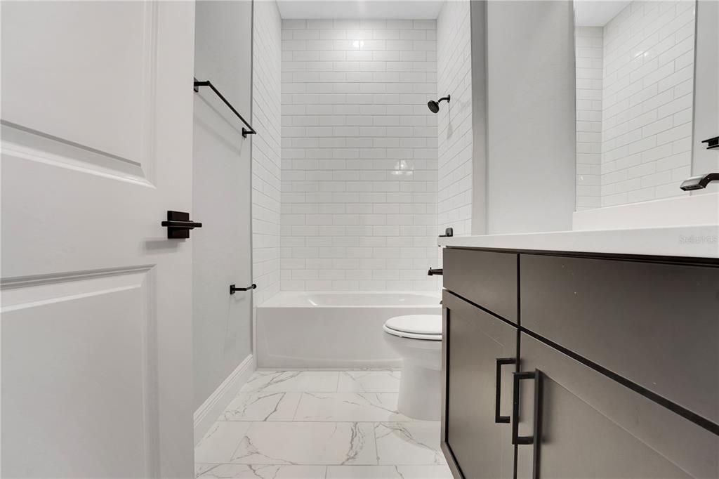 Active With Contract: $1,125,970 (4 beds, 4 baths, 3100 Square Feet)