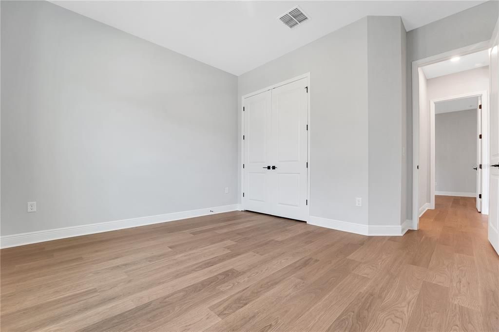 Active With Contract: $1,125,970 (4 beds, 4 baths, 3100 Square Feet)