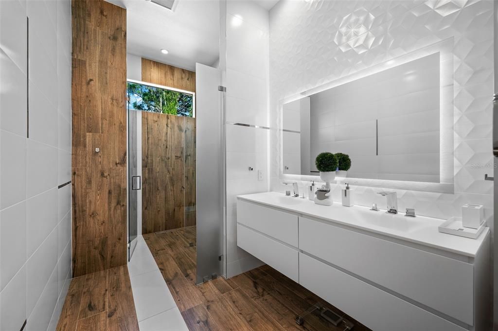 En Renta: $6,300 (3 camas, 3 baños, 2718 Pies cuadrados)