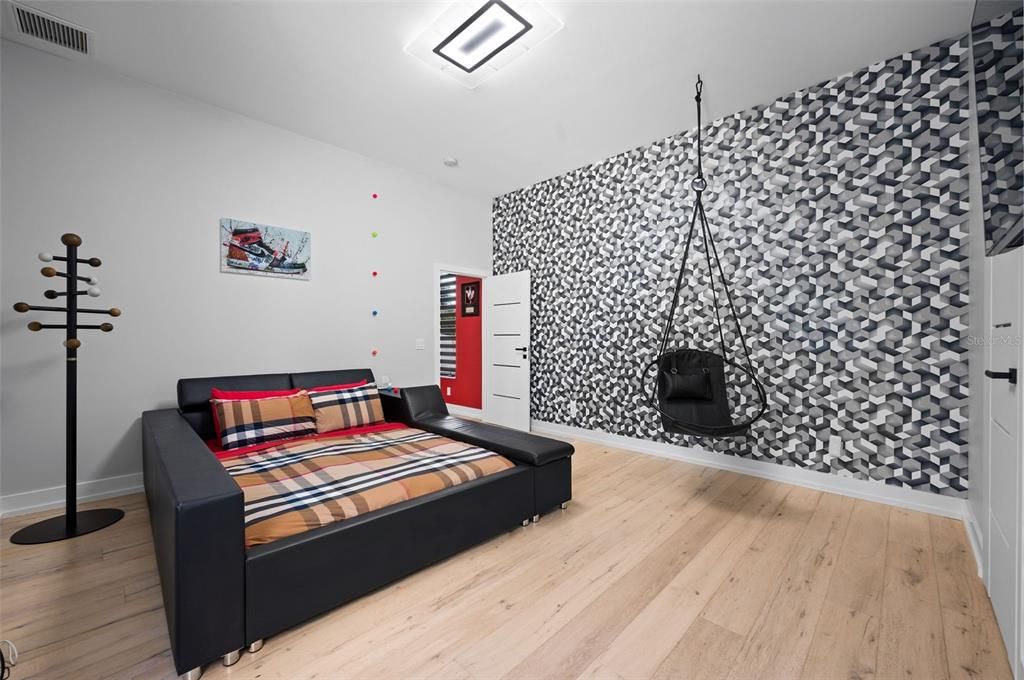 En Renta: $6,300 (3 camas, 3 baños, 2718 Pies cuadrados)