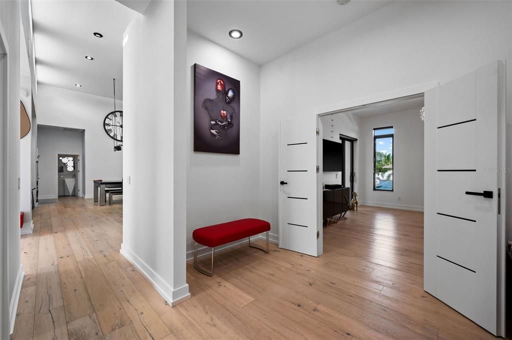 En Renta: $6,300 (3 camas, 3 baños, 2718 Pies cuadrados)