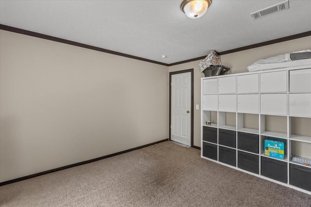 Activo con contrato: $296,000 (3 camas, 2 baños, 1568 Pies cuadrados)