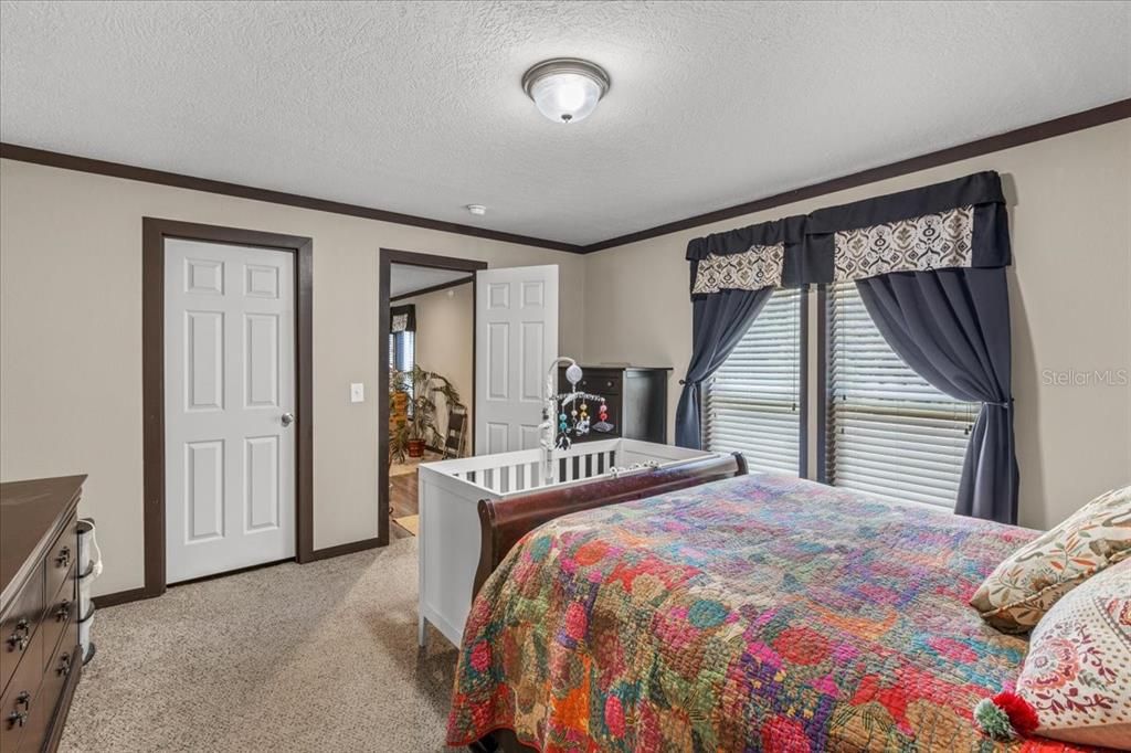 Activo con contrato: $296,000 (3 camas, 2 baños, 1568 Pies cuadrados)