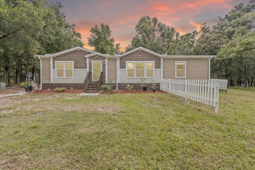 Activo con contrato: $296,000 (3 camas, 2 baños, 1568 Pies cuadrados)