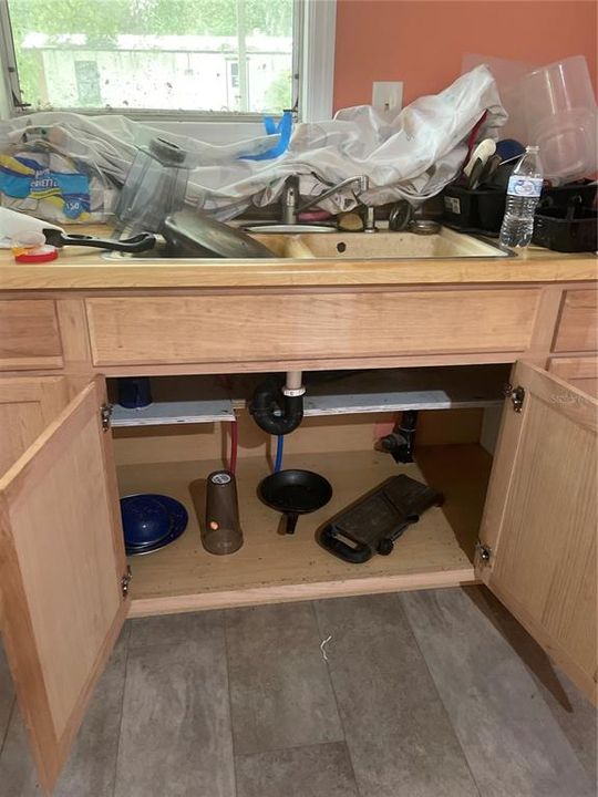 Activo con contrato: $95,000 (2 camas, 2 baños, 840 Pies cuadrados)