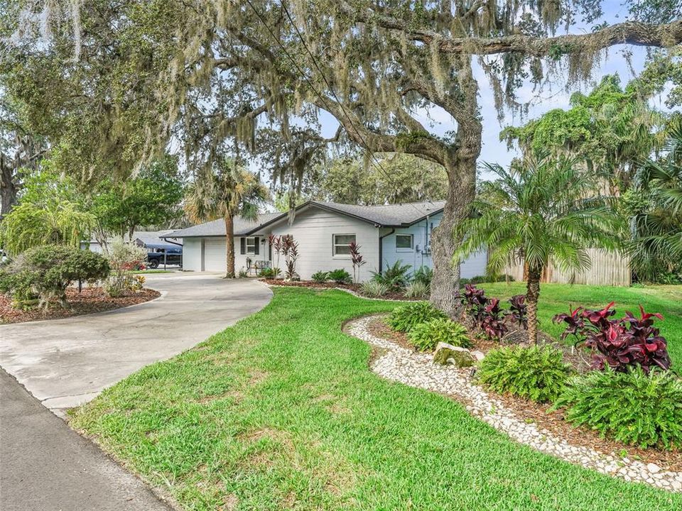 Activo con contrato: $316,000 (2 camas, 2 baños, 1825 Pies cuadrados)