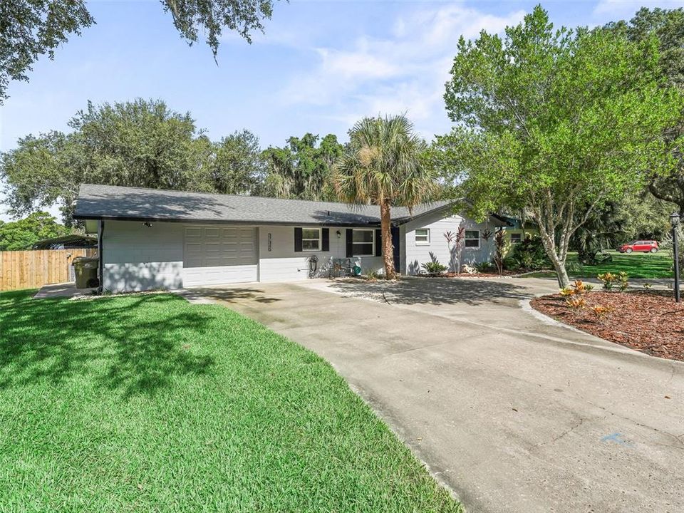 Activo con contrato: $316,000 (2 camas, 2 baños, 1825 Pies cuadrados)