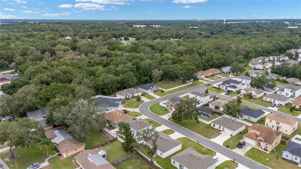 Activo con contrato: $249,000 (3 camas, 2 baños, 1406 Pies cuadrados)