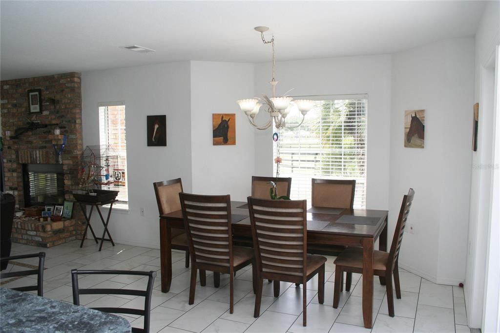 En Venta: $950,000 (3 camas, 3 baños, 1526 Pies cuadrados)