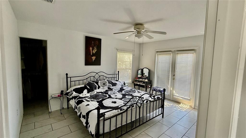 En Venta: $950,000 (3 camas, 3 baños, 1526 Pies cuadrados)