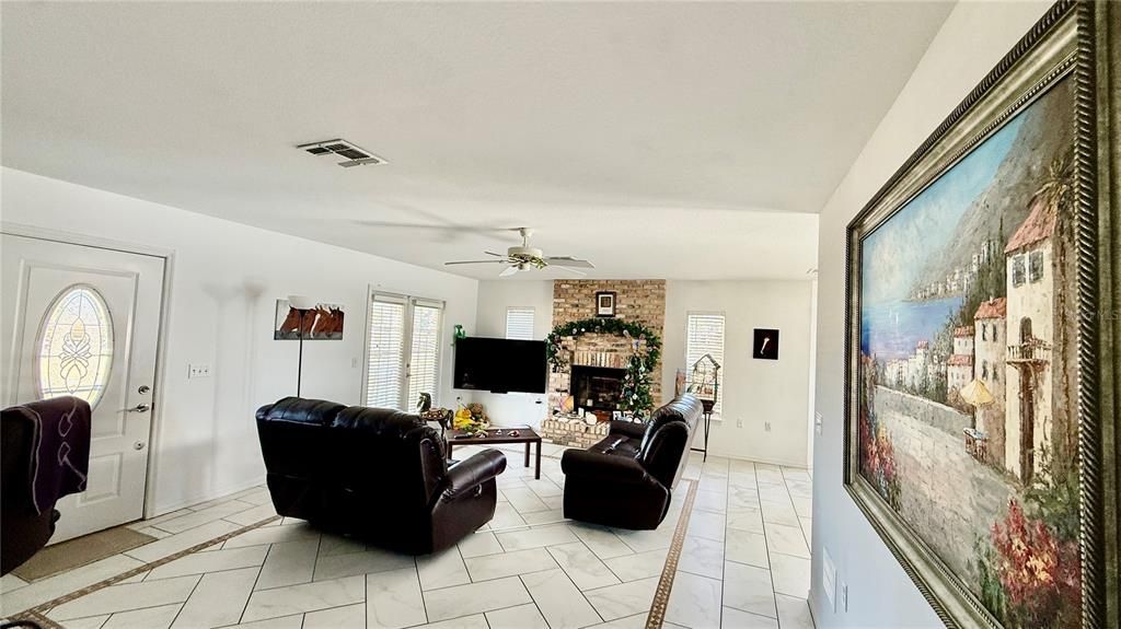 En Venta: $950,000 (3 camas, 3 baños, 1526 Pies cuadrados)