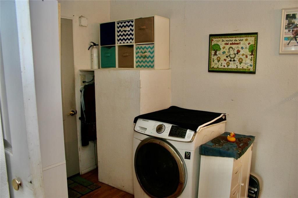 En Venta: $950,000 (3 camas, 3 baños, 1526 Pies cuadrados)