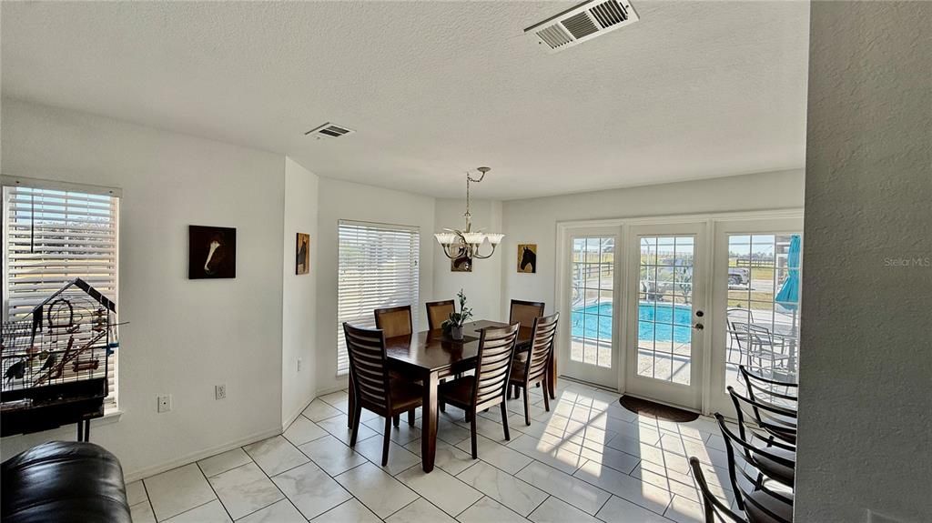 En Venta: $950,000 (3 camas, 3 baños, 1526 Pies cuadrados)