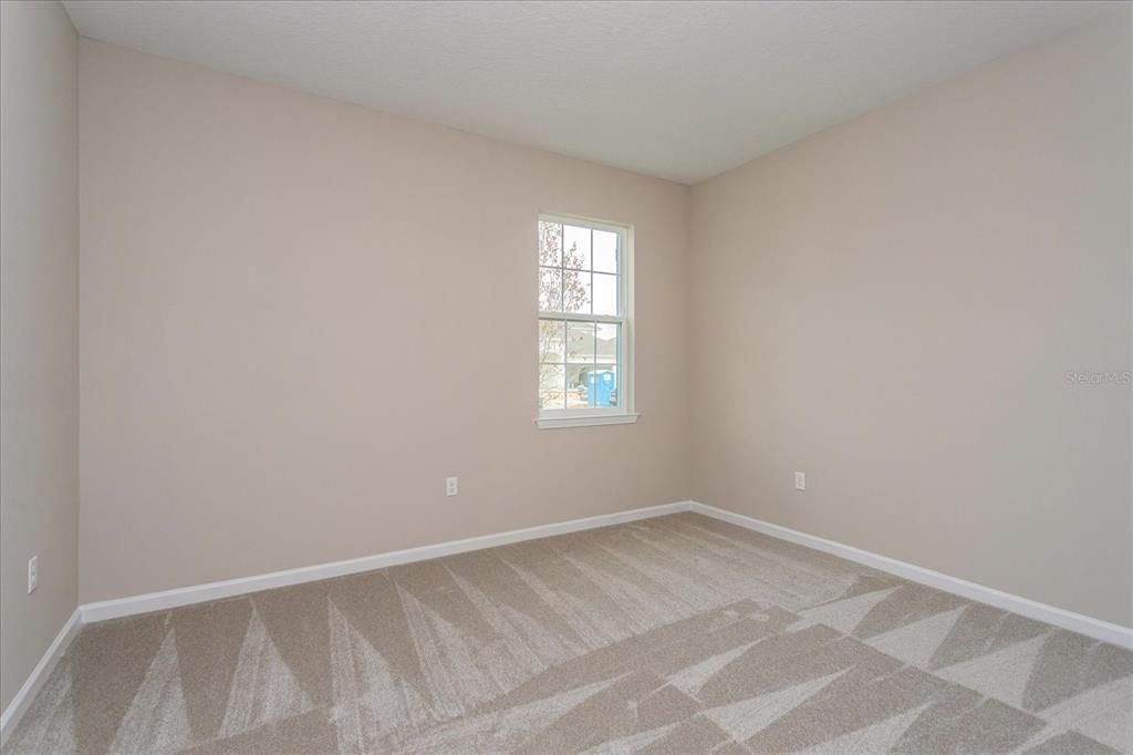 合同活跃: $602,588 (5 贝兹, 3 浴室, 3076 平方英尺)