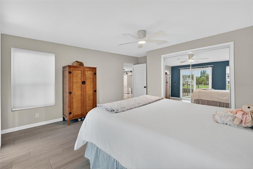 На продажу: $369,900 (3 спален, 2 ванн, 1467 Квадратных фут)