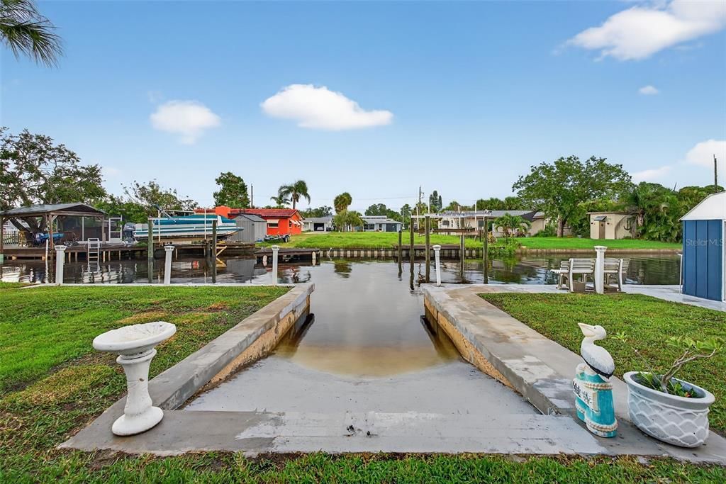 На продажу: $369,900 (3 спален, 2 ванн, 1467 Квадратных фут)