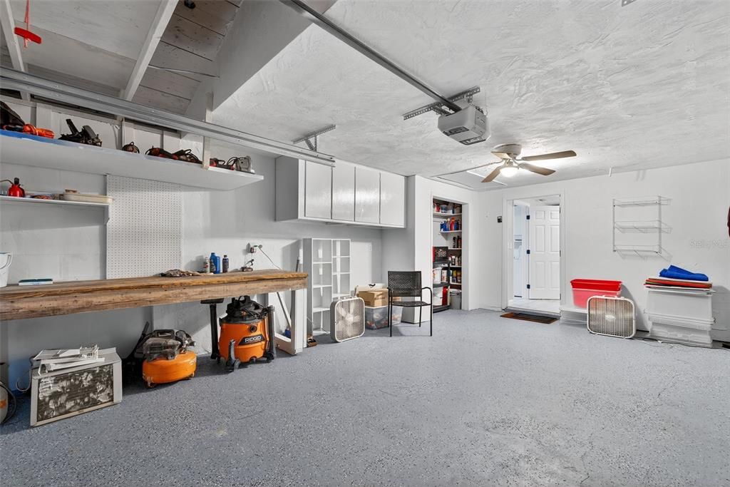 На продажу: $369,900 (3 спален, 2 ванн, 1467 Квадратных фут)