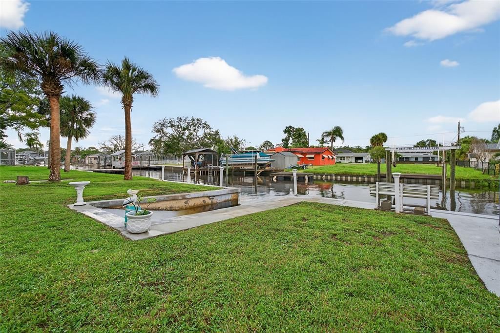 На продажу: $369,900 (3 спален, 2 ванн, 1467 Квадратных фут)