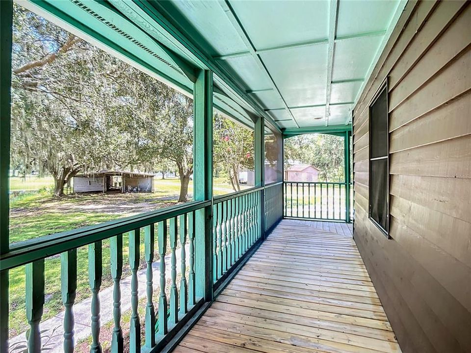 Active With Contract: $699,000 (3 beds, 2 baths, 2216 Square Feet)