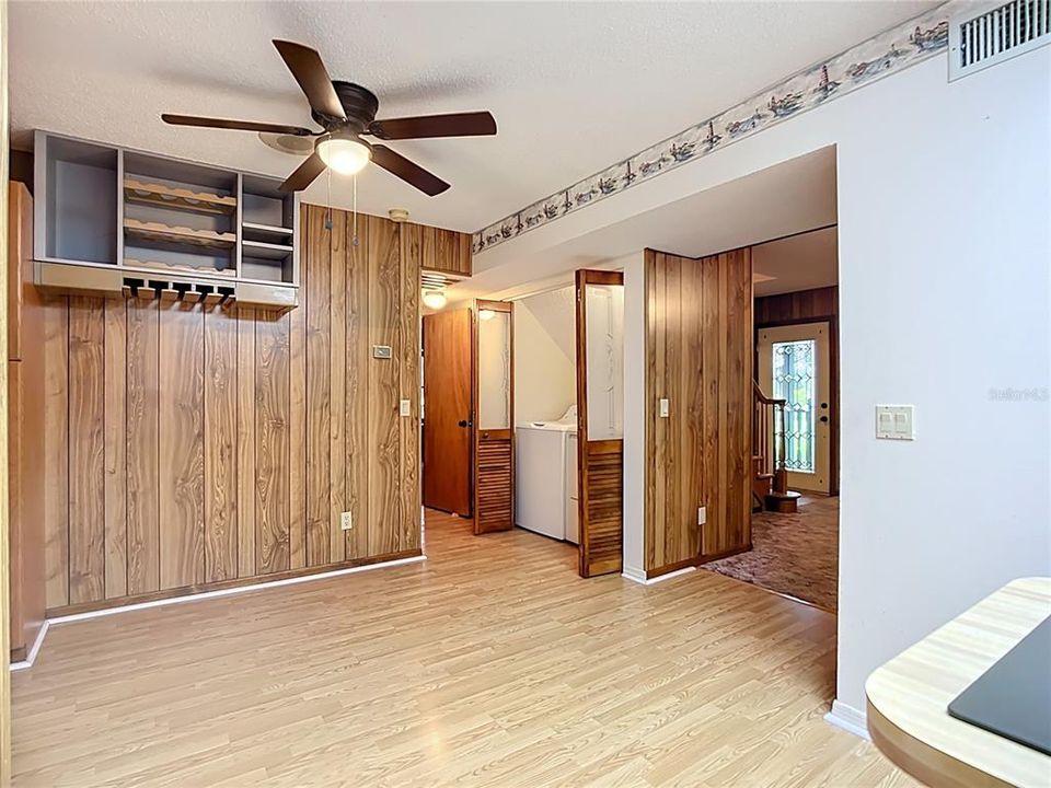 Active With Contract: $699,000 (3 beds, 2 baths, 2216 Square Feet)