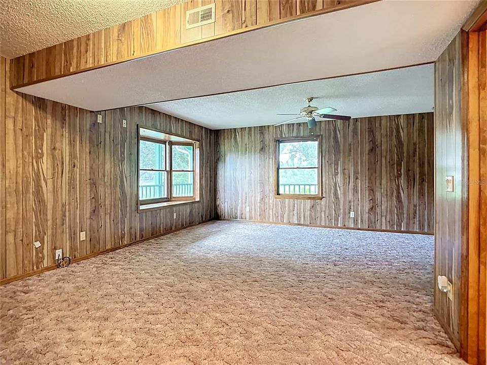 Active With Contract: $699,000 (3 beds, 2 baths, 2216 Square Feet)