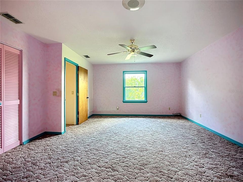 Active With Contract: $699,000 (3 beds, 2 baths, 2216 Square Feet)