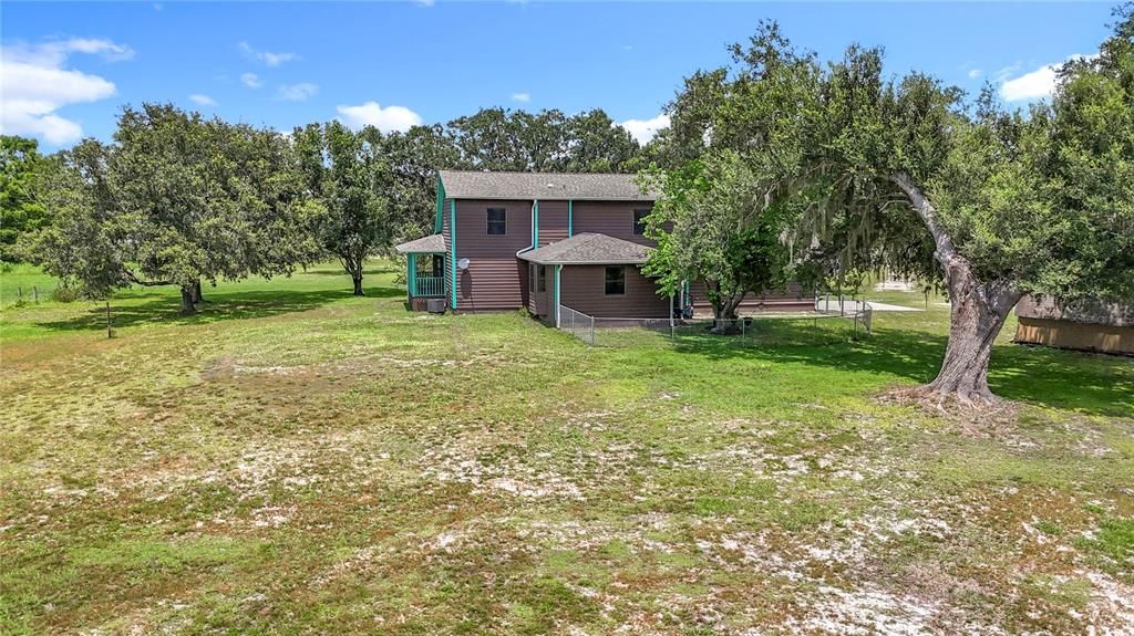 Active With Contract: $699,000 (3 beds, 2 baths, 2216 Square Feet)