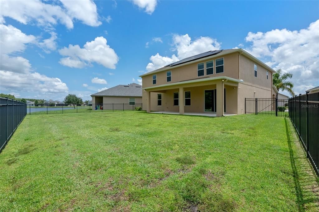 Под контрактом: $624,999 (5 спален, 4 ванн, 3497 Квадратных фут)