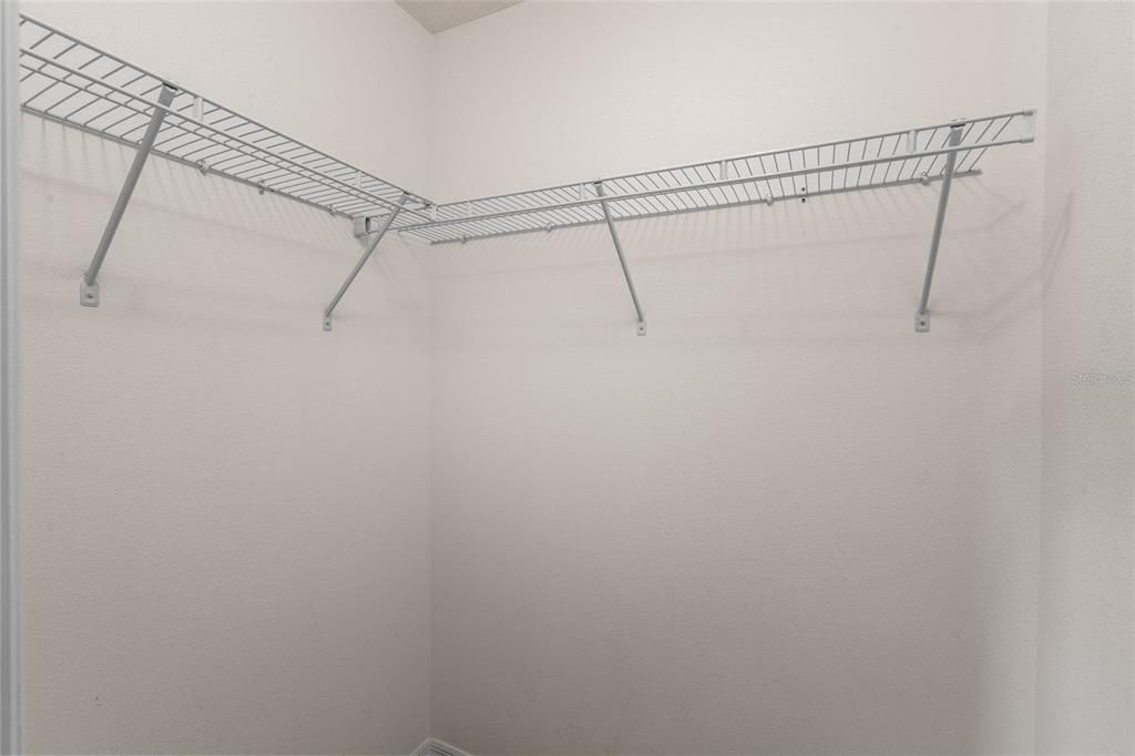 Под контрактом: $624,999 (5 спален, 4 ванн, 3497 Квадратных фут)