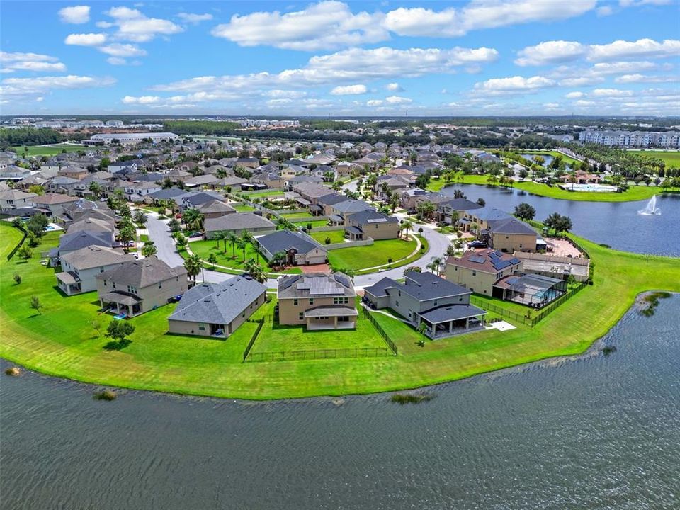 Под контрактом: $624,999 (5 спален, 4 ванн, 3497 Квадратных фут)