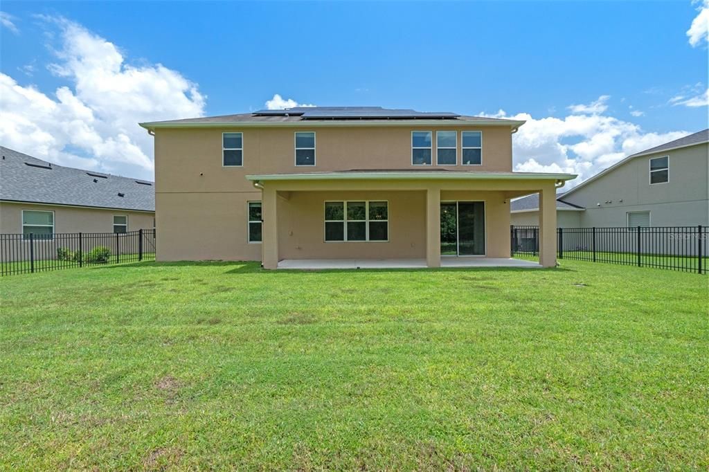 Под контрактом: $624,999 (5 спален, 4 ванн, 3497 Квадратных фут)