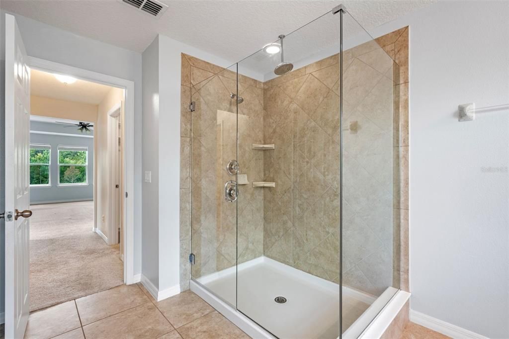 Под контрактом: $624,999 (5 спален, 4 ванн, 3497 Квадратных фут)