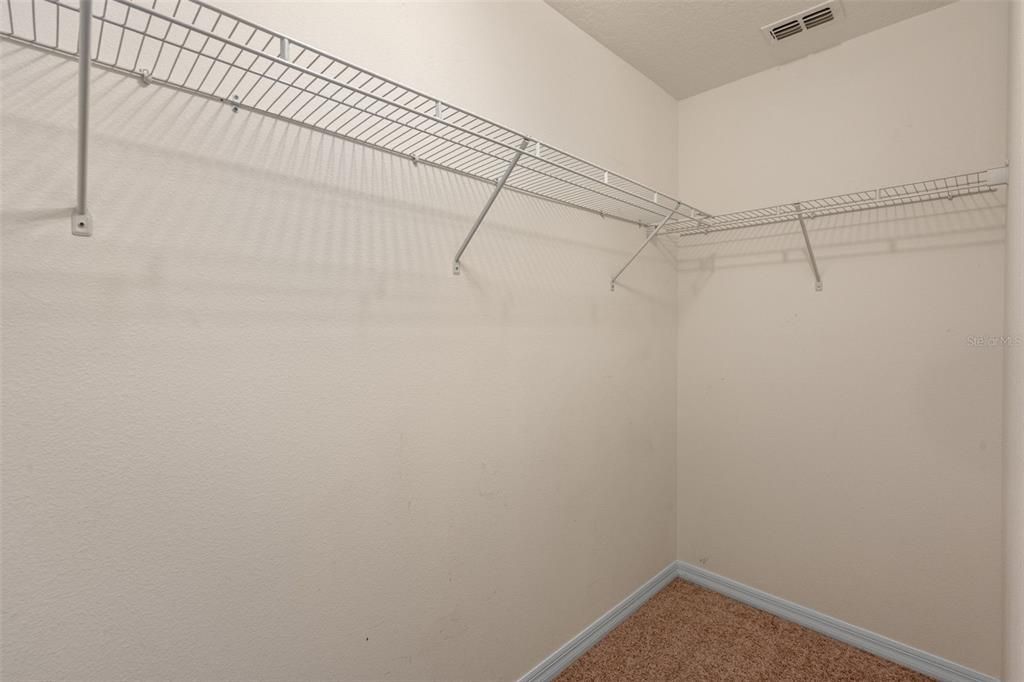 Под контрактом: $624,999 (5 спален, 4 ванн, 3497 Квадратных фут)