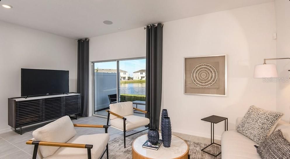 Active With Contract: $316,220 (3 beds, 2 baths, 1373 Square Feet)