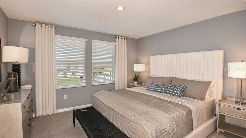 Active With Contract: $316,220 (3 beds, 2 baths, 1373 Square Feet)