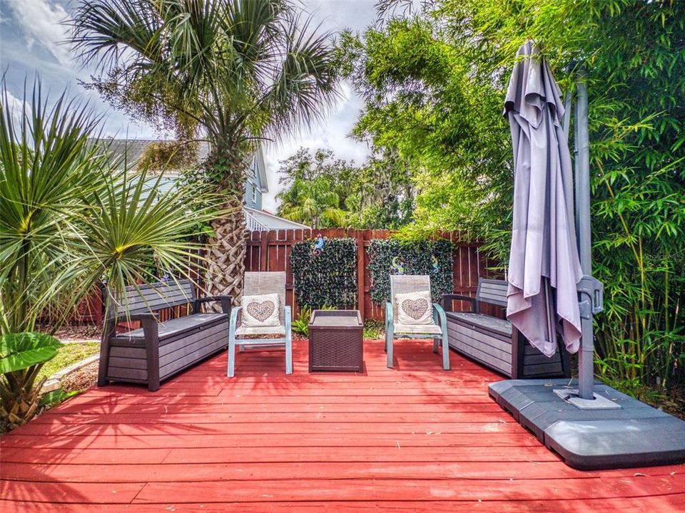 For Sale: $999,000 (6 beds, 6 baths, 2966 Square Feet)