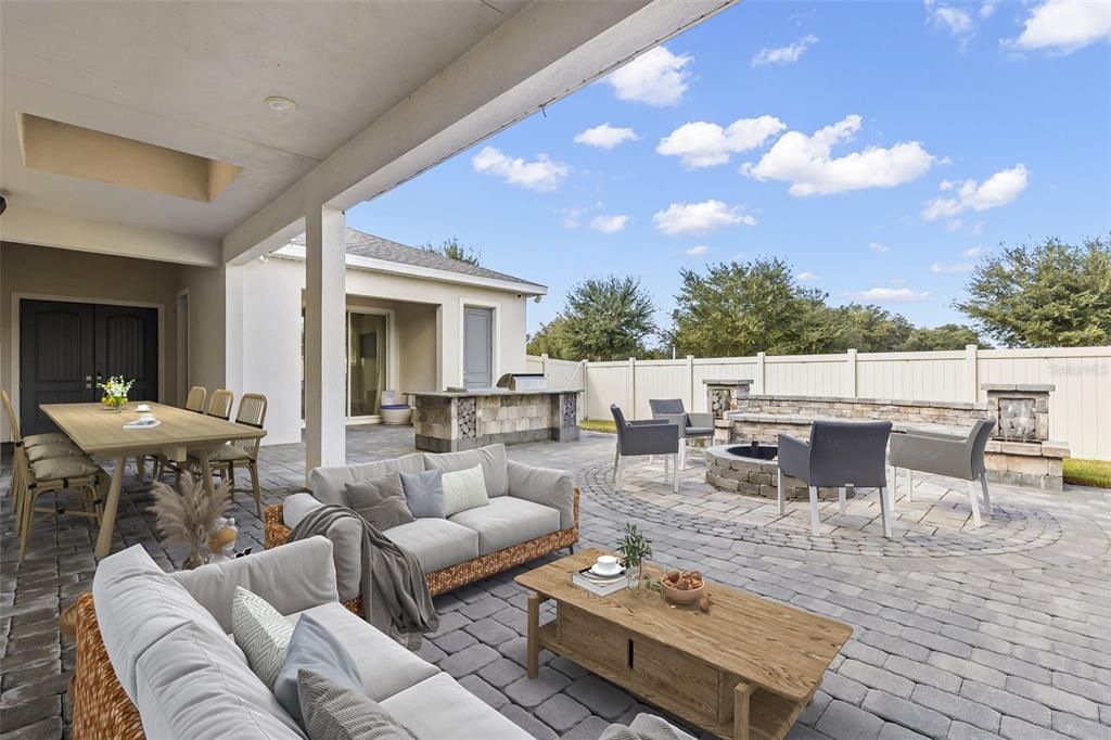 For Sale: $999,999 (4 beds, 3 baths, 3051 Square Feet)