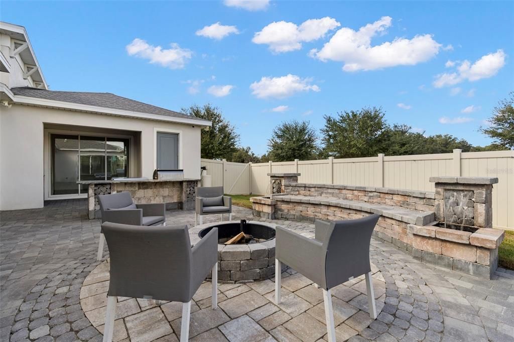 For Sale: $999,999 (4 beds, 3 baths, 3051 Square Feet)