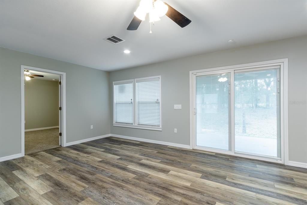 待售: $340,000 (3 贝兹, 2 浴室, 1698 平方英尺)