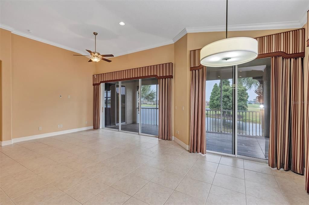 На продажу: $439,000 (3 спален, 2 ванн, 2482 Квадратных фут)